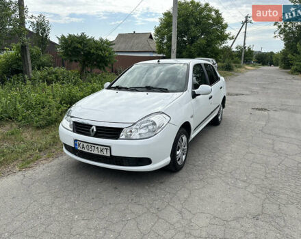 Белый Рено Симбол, объемом двигателя 1.2 л и пробегом 175 тыс. км за 3600 $, фото 1 на Automoto.ua