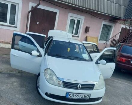 Белый Рено Симбол, объемом двигателя 1.4 л и пробегом 296 тыс. км за 3800 $, фото 1 на Automoto.ua