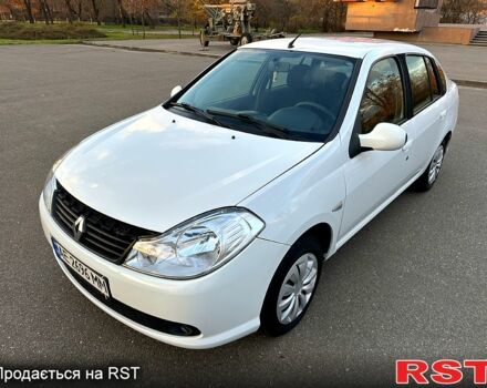 Белый Рено Симбол, объемом двигателя 1.4 л и пробегом 140 тыс. км за 3800 $, фото 1 на Automoto.ua