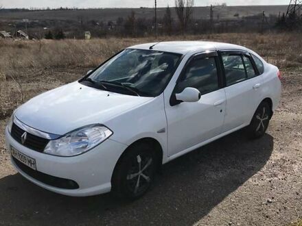 Білий Рено Сімбол, об'ємом двигуна 1.39 л та пробігом 162 тис. км за 5000 $, фото 1 на Automoto.ua