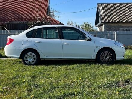 Білий Рено Сімбол, об'ємом двигуна 1.39 л та пробігом 240 тис. км за 5000 $, фото 1 на Automoto.ua