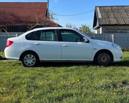 Білий Рено Сімбол, об'ємом двигуна 1.39 л та пробігом 240 тис. км за 5000 $, фото 1 на Automoto.ua