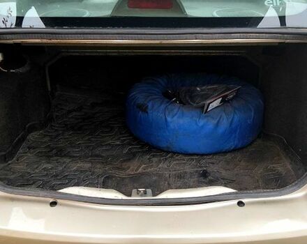 Бежевый Рено Симбол, объемом двигателя 1.4 л и пробегом 301 тыс. км за 3100 $, фото 11 на Automoto.ua