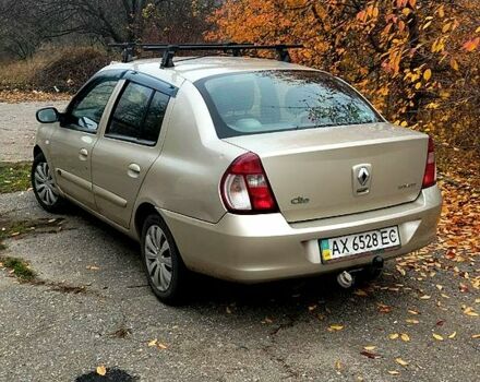 Бежевый Рено Симбол, объемом двигателя 1.4 л и пробегом 301 тыс. км за 3100 $, фото 4 на Automoto.ua