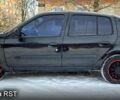Черный Рено Симбол, объемом двигателя 1.4 л и пробегом 370 тыс. км за 3200 $, фото 7 на Automoto.ua