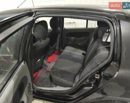 Чорний Рено Сімбол, об'ємом двигуна 1.39 л та пробігом 214 тис. км за 3100 $, фото 4 на Automoto.ua