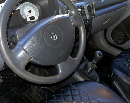 Черный Рено Симбол, объемом двигателя 1.4 л и пробегом 280 тыс. км за 2900 $, фото 4 на Automoto.ua