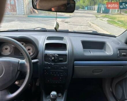 Черный Рено Симбол, объемом двигателя 1.4 л и пробегом 236 тыс. км за 3000 $, фото 3 на Automoto.ua