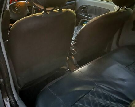 Черный Рено Симбол, объемом двигателя 1.4 л и пробегом 280 тыс. км за 2900 $, фото 3 на Automoto.ua