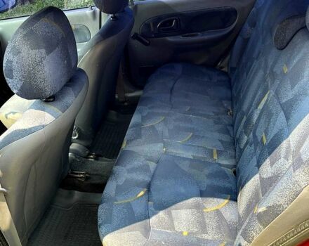 Красный Рено Симбол, объемом двигателя 1.4 л и пробегом 274 тыс. км за 2700 $, фото 4 на Automoto.ua