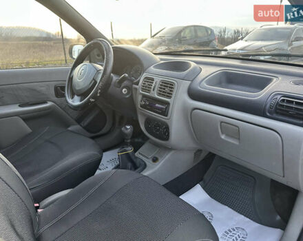 Червоний Рено Сімбол, об'ємом двигуна 1.4 л та пробігом 208 тис. км за 2650 $, фото 14 на Automoto.ua