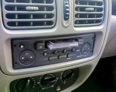 Червоний Рено Сімбол, об'ємом двигуна 1.4 л та пробігом 220 тис. км за 4550 $, фото 10 на Automoto.ua