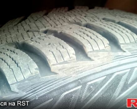 Красный Рено Симбол, объемом двигателя 1.4 л и пробегом 220 тыс. км за 4550 $, фото 11 на Automoto.ua