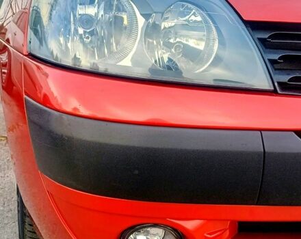 Красный Рено Симбол, объемом двигателя 1.4 л и пробегом 220 тыс. км за 4550 $, фото 5 на Automoto.ua