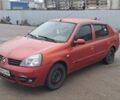 Красный Рено Симбол, объемом двигателя 1.39 л и пробегом 140 тыс. км за 2500 $, фото 1 на Automoto.ua