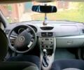 Красный Рено Симбол, объемом двигателя 1.1 л и пробегом 190 тыс. км за 3800 $, фото 3 на Automoto.ua