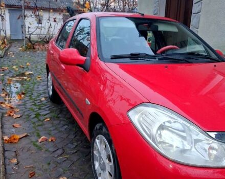 Красный Рено Симбол, объемом двигателя 1.1 л и пробегом 217 тыс. км за 4000 $, фото 3 на Automoto.ua