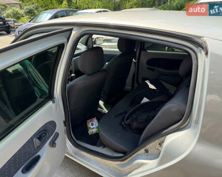 Рено Симбол, объемом двигателя 1.4 л и пробегом 282 тыс. км за 2300 $, фото 7 на Automoto.ua