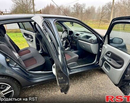 Рено Симбол, объемом двигателя 1.4 л и пробегом 75 тыс. км за 3950 $, фото 9 на Automoto.ua