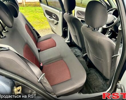 Рено Симбол, объемом двигателя 1.4 л и пробегом 75 тыс. км за 3950 $, фото 10 на Automoto.ua