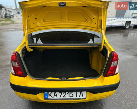 Желтый Рено Симбол, объемом двигателя 1.4 л и пробегом 266 тыс. км за 3000 $, фото 48 на Automoto.ua