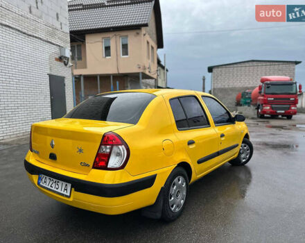 Желтый Рено Симбол, объемом двигателя 1.4 л и пробегом 266 тыс. км за 3000 $, фото 3 на Automoto.ua