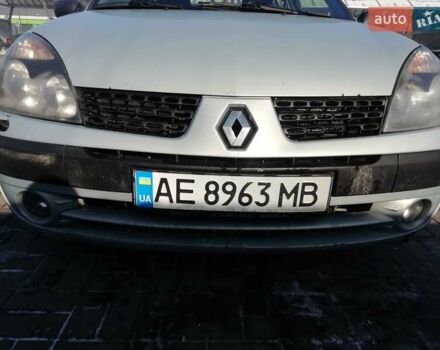 Серый Рено Симбол, объемом двигателя 1.4 л и пробегом 394 тыс. км за 2700 $, фото 6 на Automoto.ua