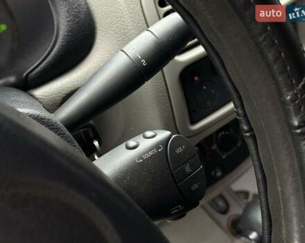 Сірий Рено Сімбол, об'ємом двигуна 1.39 л та пробігом 239 тис. км за 4100 $, фото 34 на Automoto.ua