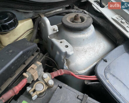 Серый Рено Симбол, объемом двигателя 1.39 л и пробегом 150 тыс. км за 3000 $, фото 11 на Automoto.ua