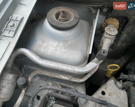 Серый Рено Симбол, объемом двигателя 1.39 л и пробегом 150 тыс. км за 3000 $, фото 12 на Automoto.ua