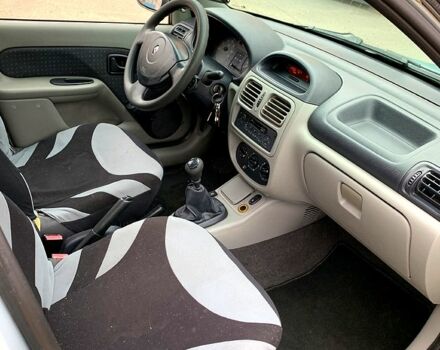 Сірий Рено Сімбол, об'ємом двигуна 1.4 л та пробігом 316 тис. км за 2550 $, фото 4 на Automoto.ua