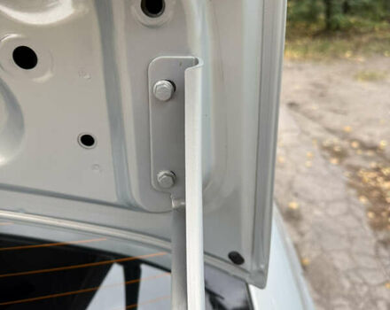 Рено Сімбол 2004 у Кременчуге на Automoto.ua Сірий Рено Сімбол, об'ємом двигуна 1.4 л та пробігом 190 тис. км за 2750 $, фото 24 на Automoto.ua