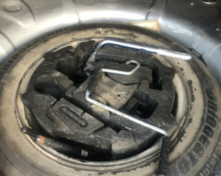 Серый Рено Симбол, объемом двигателя 1.4 л и пробегом 140 тыс. км за 6000 $, фото 32 на Automoto.ua