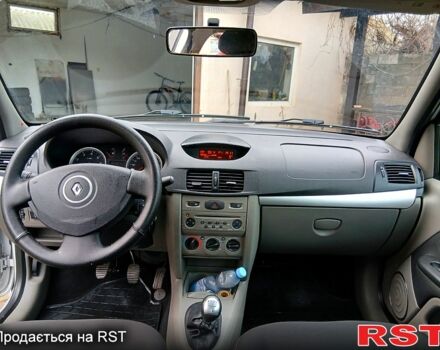 Серый Рено Симбол, объемом двигателя 1.4 л и пробегом 57 тыс. км за 4200 $, фото 3 на Automoto.ua