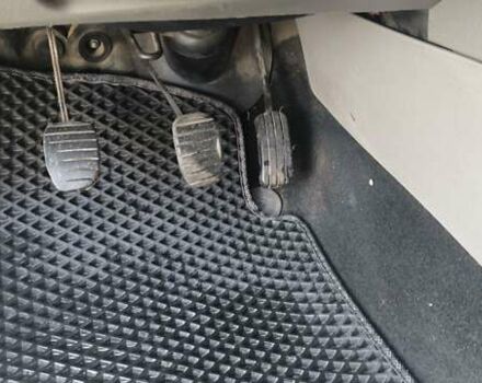 Серый Рено Симбол, объемом двигателя 1.39 л и пробегом 202 тыс. км за 3200 $, фото 28 на Automoto.ua