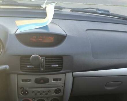 Серый Рено Симбол, объемом двигателя 1.39 л и пробегом 202 тыс. км за 3200 $, фото 53 на Automoto.ua