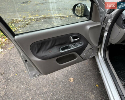 Серый Рено Симбол, объемом двигателя 1.39 л и пробегом 290 тыс. км за 3300 $, фото 12 на Automoto.ua