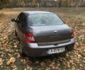 Рено Симбол 2011 в Черкассах на Automoto.ua Серый Рено Симбол, объемом двигателя 1.6 л и пробегом 152 тыс. км за 5500 $, фото 4 на Automoto.ua