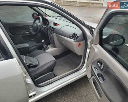 Серый Рено Симбол, объемом двигателя 1.39 л и пробегом 180 тыс. км за 5400 $, фото 7 на Automoto.ua