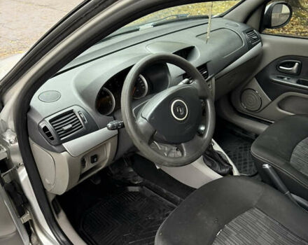 Серый Рено Симбол, объемом двигателя 1.39 л и пробегом 290 тыс. км за 3300 $, фото 10 на Automoto.ua