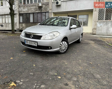 Сірий Рено Сімбол, об'ємом двигуна 1.39 л та пробігом 290 тис. км за 3300 $, фото 1 на Automoto.ua