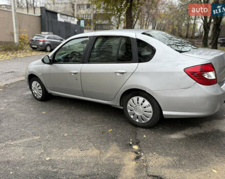 Серый Рено Симбол, объемом двигателя 1.39 л и пробегом 290 тыс. км за 3300 $, фото 4 на Automoto.ua