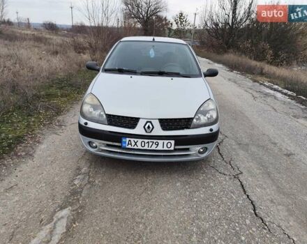 Сірий Рено Сімбол, об'ємом двигуна 1.4 л та пробігом 279 тис. км за 1300 $, фото 1 на Automoto.ua