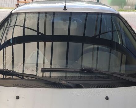 Серый Рено Симбол, объемом двигателя 1.39 л и пробегом 215 тыс. км за 2800 $, фото 1 на Automoto.ua