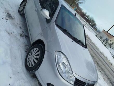 Серый Рено Симбол, объемом двигателя 1.39 л и пробегом 206 тыс. км за 4500 $, фото 1 на Automoto.ua