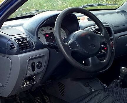 Синий Рено Симбол, объемом двигателя 1.4 л и пробегом 280 тыс. км за 1800 $, фото 9 на Automoto.ua