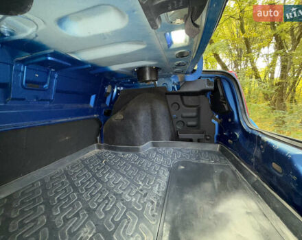 Рено Сімбол 2006 у Чернівцях на Automoto.ua Синій Рено Сімбол, об'ємом двигуна 1.39 л та пробігом 229 тис. км за 3200 $, фото 20 на Automoto.ua