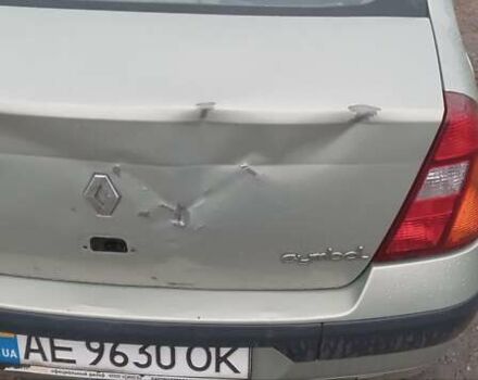 Зелений Рено Сімбол, об'ємом двигуна 1.4 л та пробігом 301 тис. км за 1900 $, фото 1 на Automoto.ua