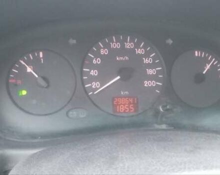 Зелений Рено Сімбол, об'ємом двигуна 1.4 л та пробігом 301 тис. км за 1900 $, фото 4 на Automoto.ua