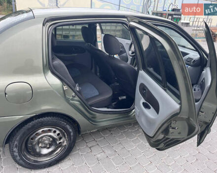 Зеленый Рено Симбол, объемом двигателя 1.39 л и пробегом 219 тыс. км за 3600 $, фото 13 на Automoto.ua